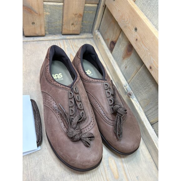 NEW SAS Womens 8WW Brown Leather Lace-Up Comfort Shoes - Picture 2 of 7